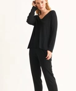 OSS Loungewear Nastia Reversible Longsleeve Top