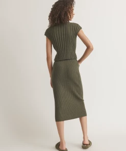 OSS Loungewear Malin Mock Neck Crop Tee