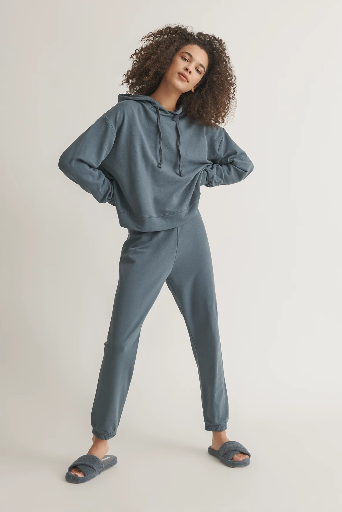 OSS Organic Elsie Hoodie Loungewear 1 OSS Organic Elsie Hoodie Loungewear