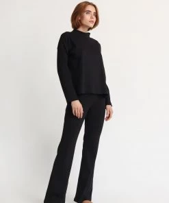OSS Ilena Flare Pant Loungewear