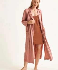 OSS Carina Robe