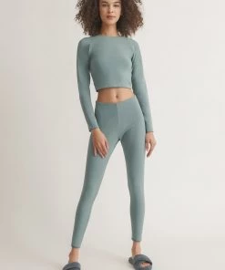 OSS Loungewear Antheia Longsleeve Crop Top