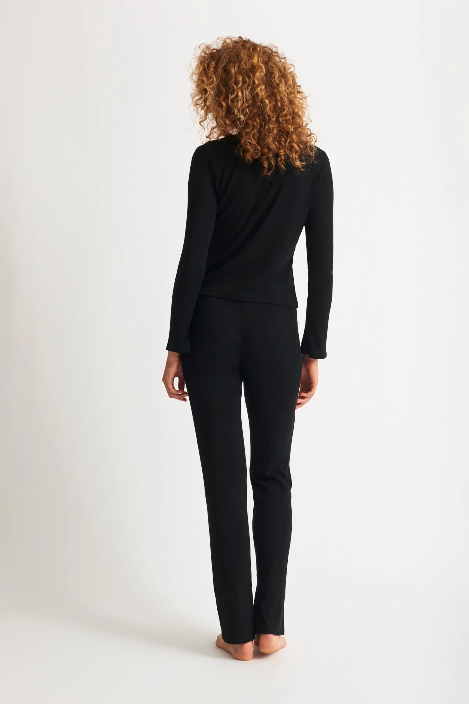 OSS 2 Piece Travel Set Loungewear 3 OSS 2 Piece Travel Set Loungewear